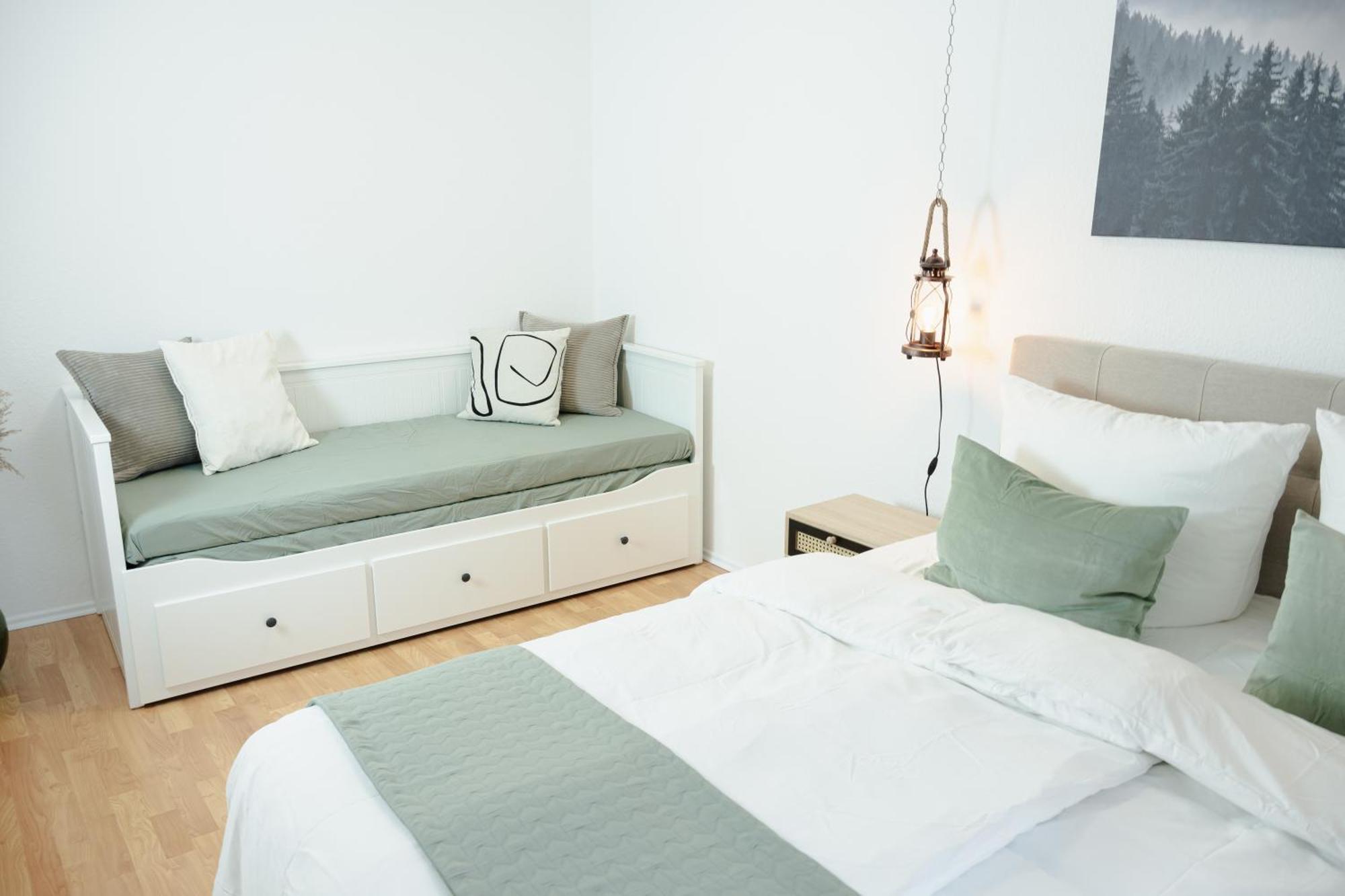 Jasta Homes Altstadt, Zentral, Ueberdachter Parkplatz, Netflix, Vollausstattung, Loft, Modern Und Komfort Hamelin Exterior photo